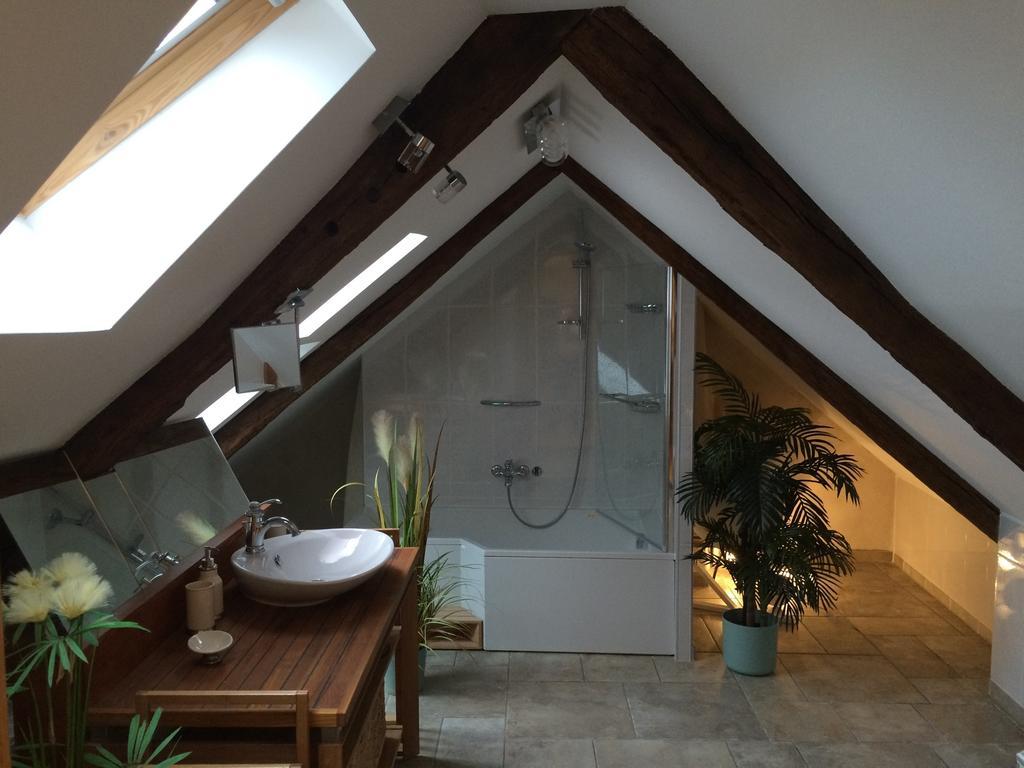 Portail Haut Bed and Breakfast Previnquieres Exterior foto