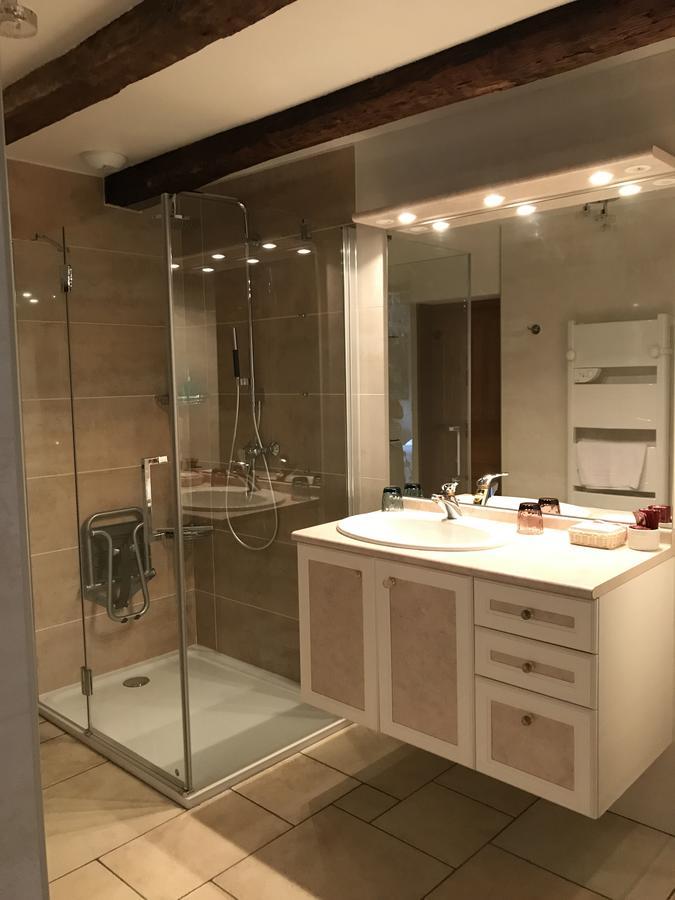 Portail Haut Bed and Breakfast Previnquieres Exterior foto