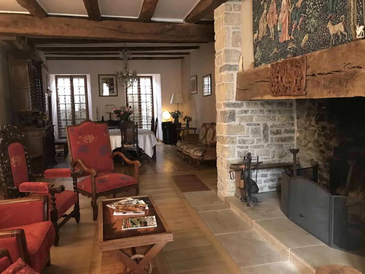 Portail Haut Bed and Breakfast Previnquieres Exterior foto