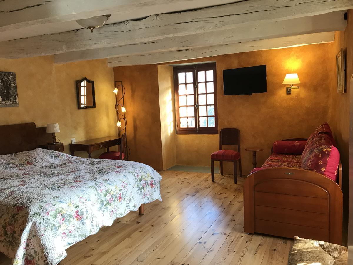 Portail Haut Bed and Breakfast Previnquieres Exterior foto