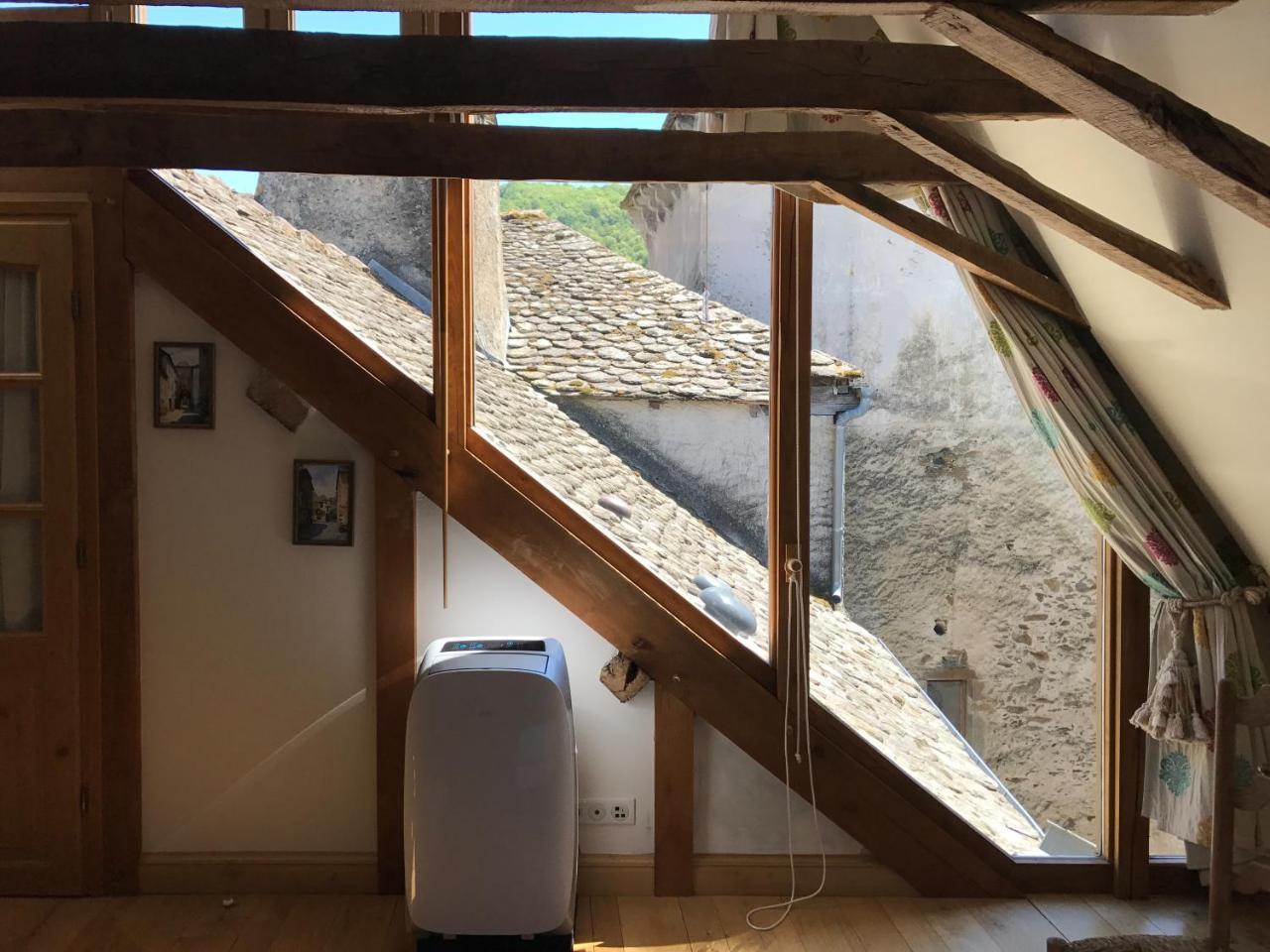 Portail Haut Bed and Breakfast Previnquieres Exterior foto