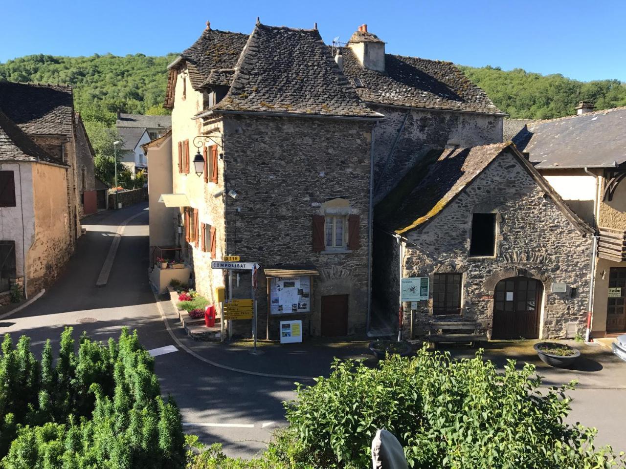 Portail Haut Bed and Breakfast Previnquieres Exterior foto